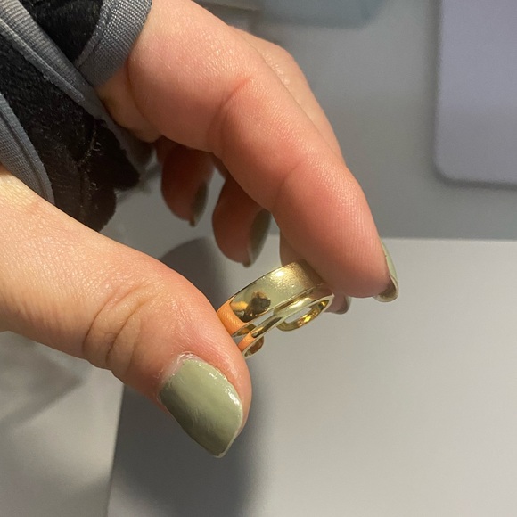 Earings each for 25$and ring for 15$ - Picture 8 of 8